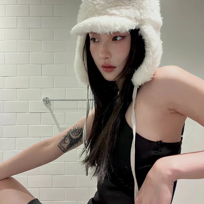 双面伴娘海报